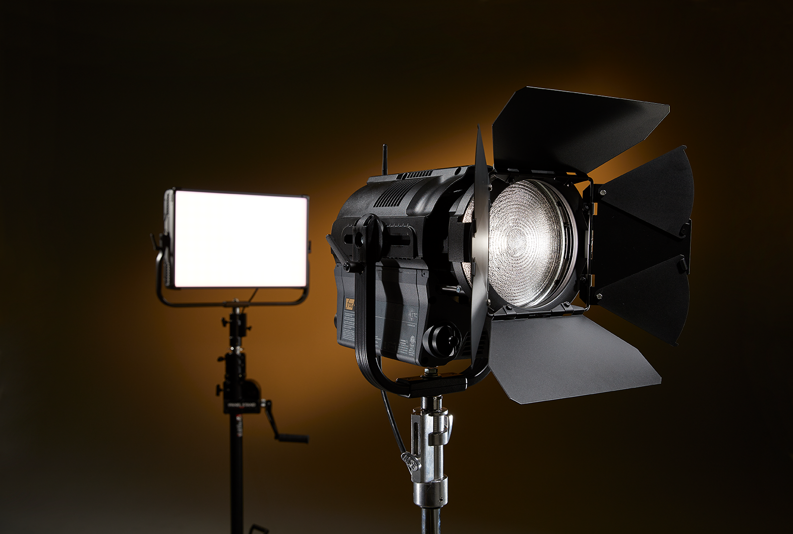 fos4_fresnel_in_the_panel_light fos4_fresnel_in_the_panel_light